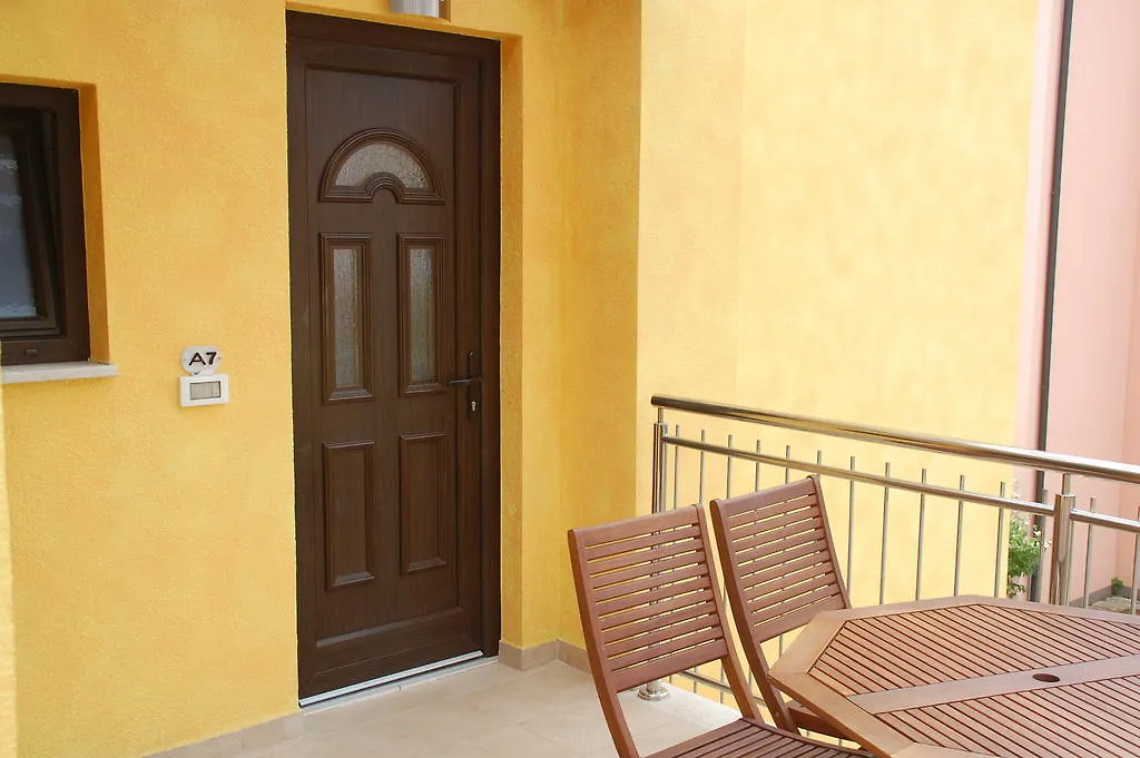Daire Villa Alpa Umag Hırvatistan