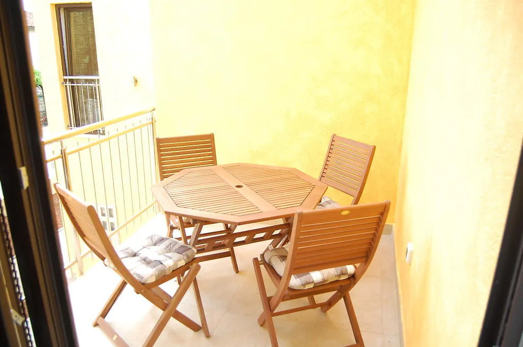 Villa Alpa Umag Lejlighed