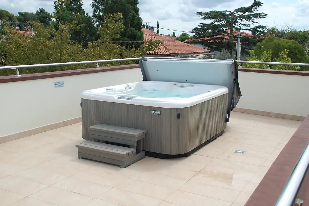 Villa Alpa Umag 0*,